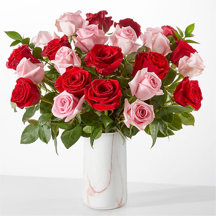 product image for The Flirt Rose Bouquet
